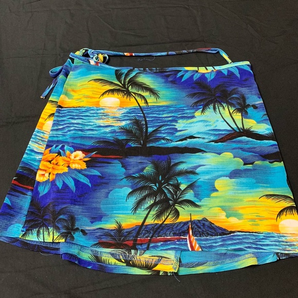Retro 90’s Hawaiian Coverup Set Tank & Wrap Skirt - Picture 5 of 5